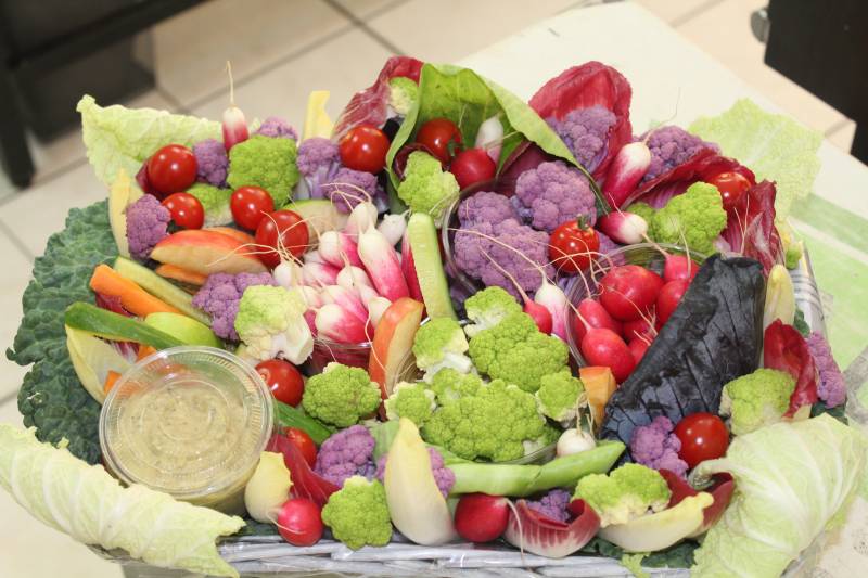 Notre corbeille de crudités  apéritif a partager du moment à Bordeaux Fondaudège Caudéran Le Bouscat